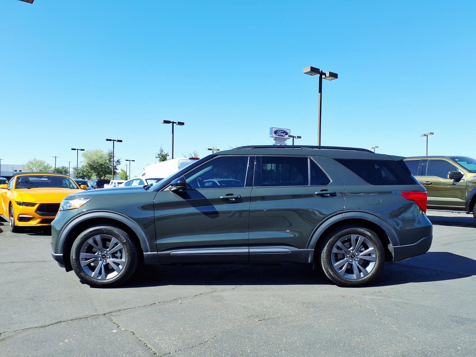 Certified 2024 Ford Explorer XLT w/ Equipment Group 202A RWD image 3