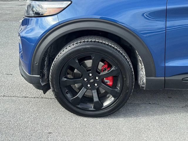 Certified 2022 Ford Explorer ST w/ Equipment Group 401A image 8
