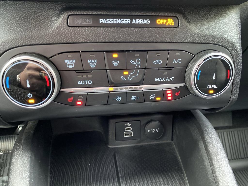 Certified 2025 Ford Escape ST-Line Select image 23