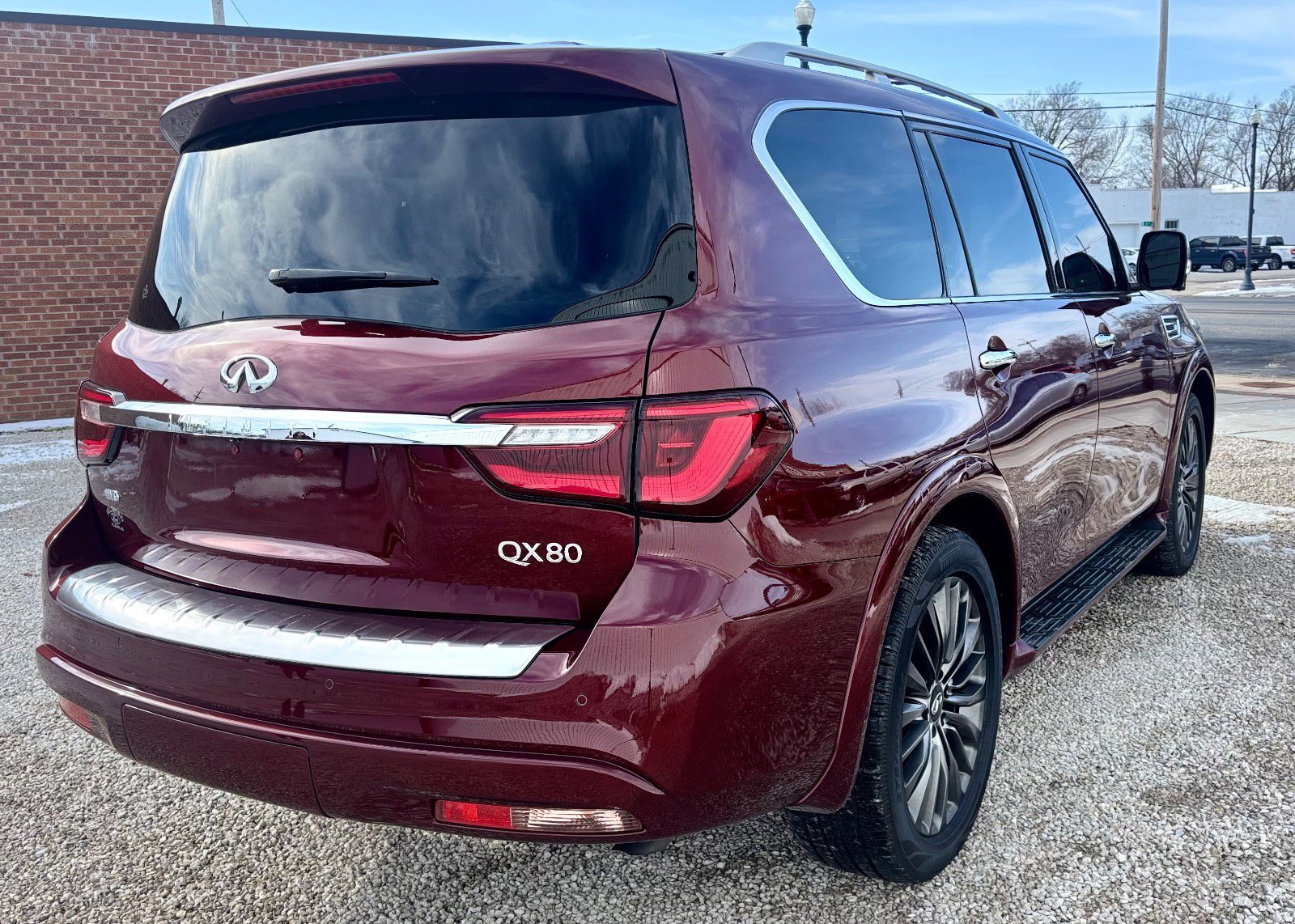 Used 2022 INFINITI QX80 Sensory w/ Cargo Package image 5