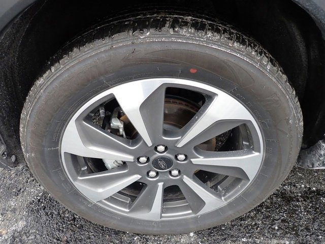 Certified 2025 Ford Escape Platinum w/ Premium Technology Package image 12