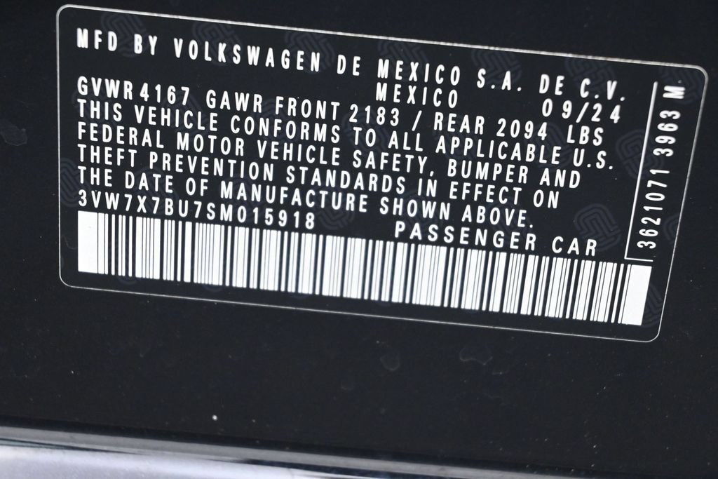 Used 2025 Volkswagen Jetta SE FWD image 18
