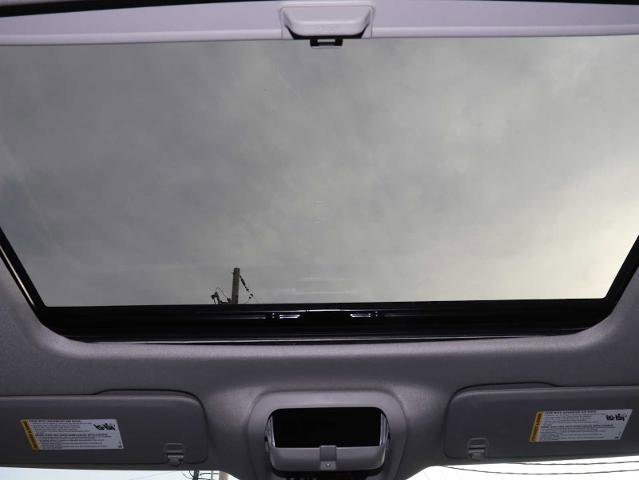 Used 2020 Buick Enclave Premium w/ Sun and Sites Package image 26