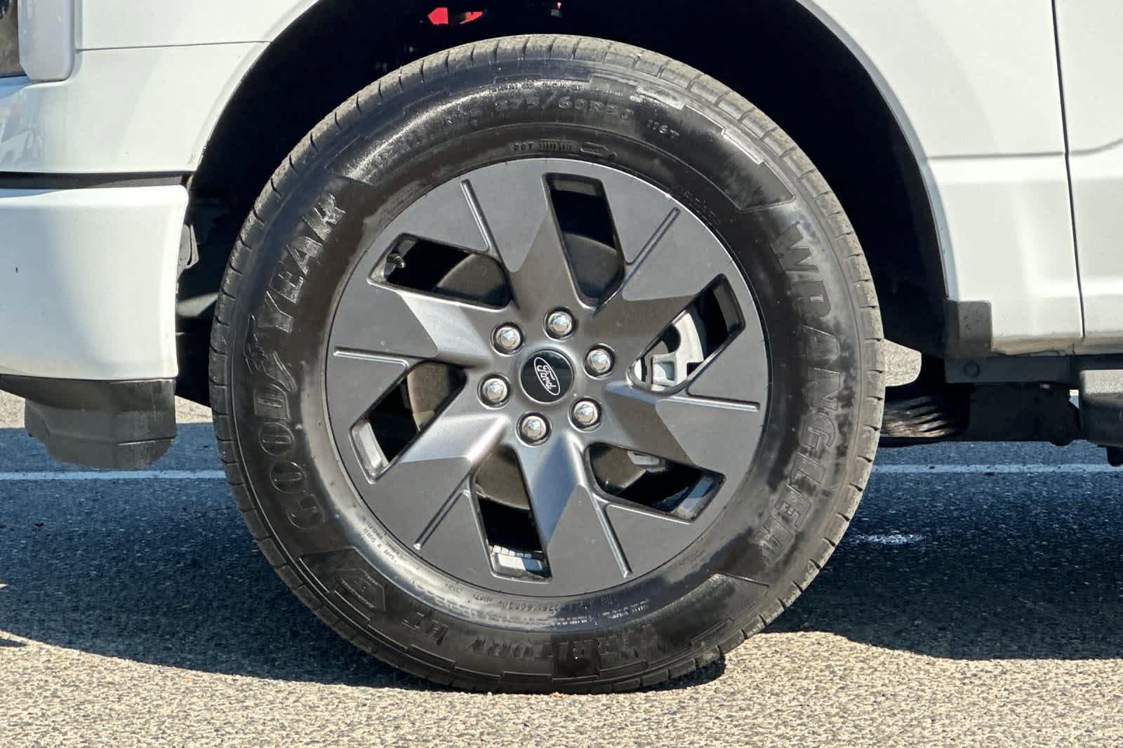 Certified 2024 Ford F150 Lightning XLT image 27