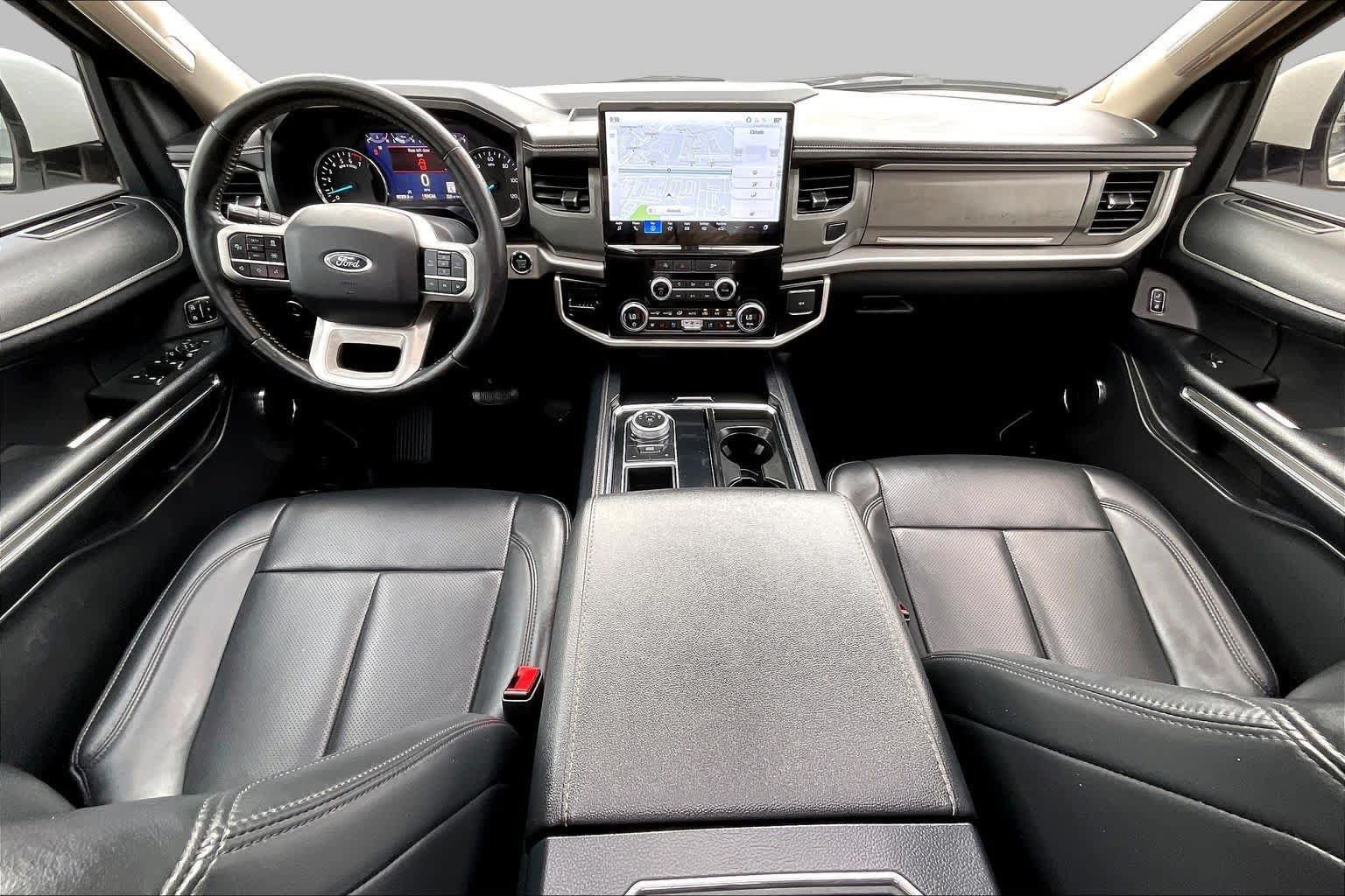 Certified 2024 Ford Expedition XLT RWD image 14