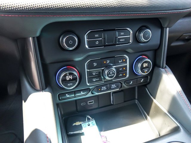 Used 2024 Chevrolet Tahoe RST w/ Luxury Package AWD/4WD image 29
