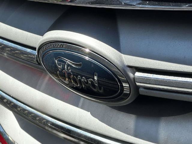 Certified 2018 Ford Escape SE w/ SE Sync 3 Package AWD/4WD image 3