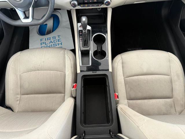 Used 2024 Nissan Altima 2.5 SV FWD image 17