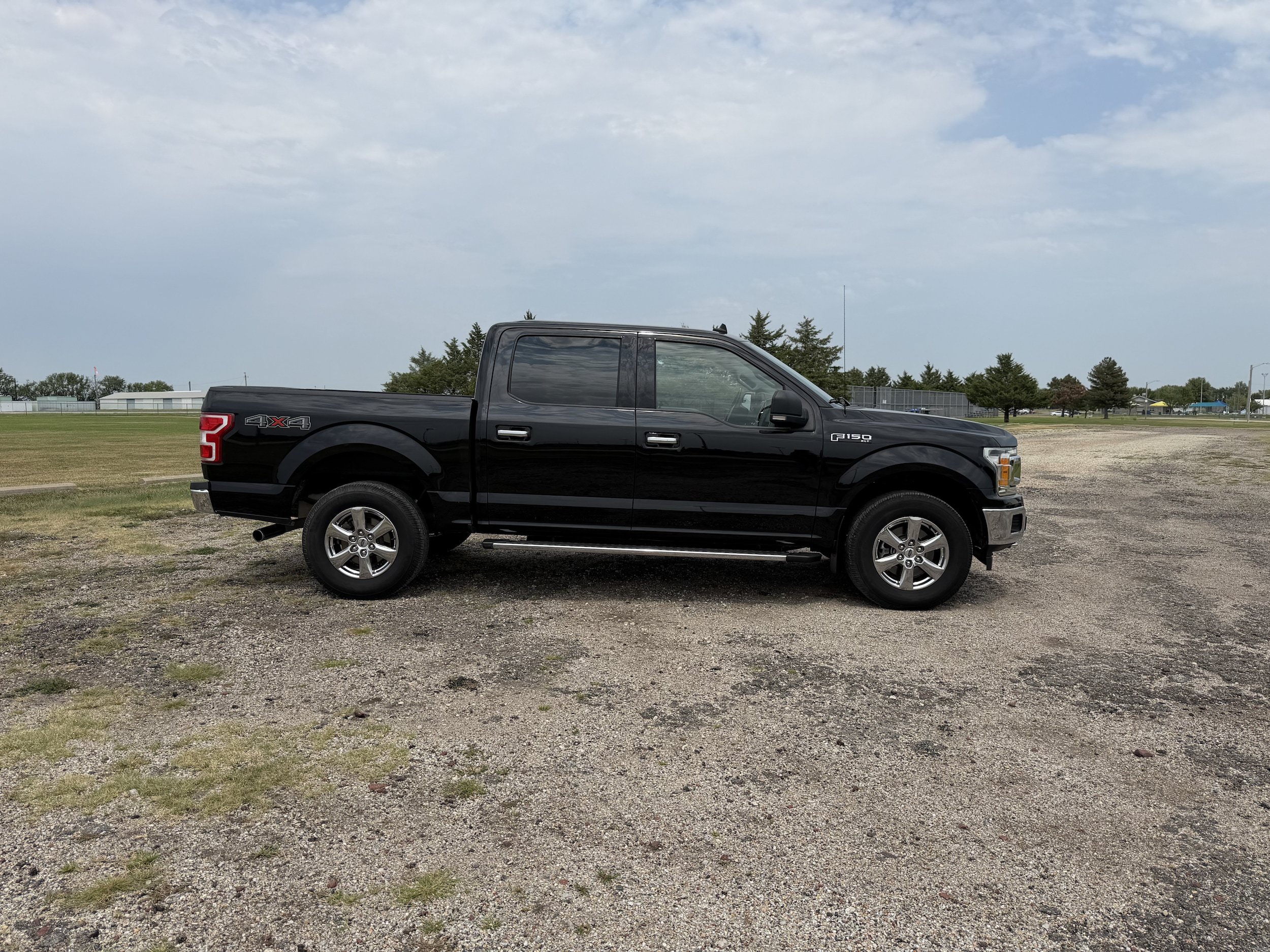 Certified 2019 Ford F150 XLT w/ Equipment Group 302A Luxury AWD/4WD image 2
