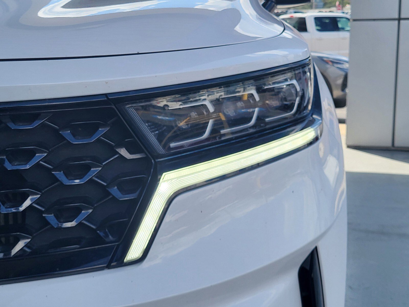 Used 2021 Kia Sorento SX image 11