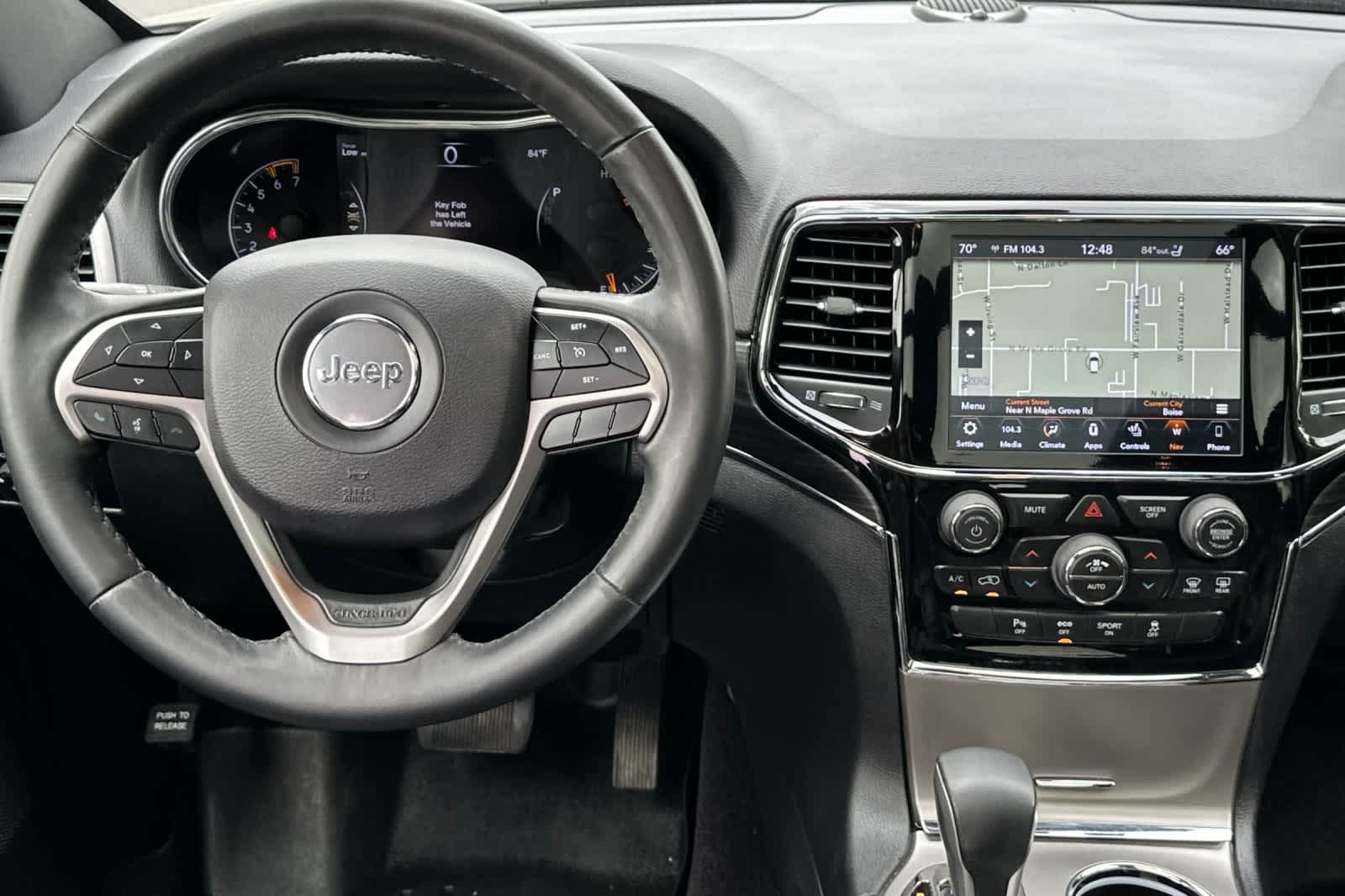 Used 2019 Jeep Grand Cherokee Limited w/ Luxury Group II AWD/4WD image 14
