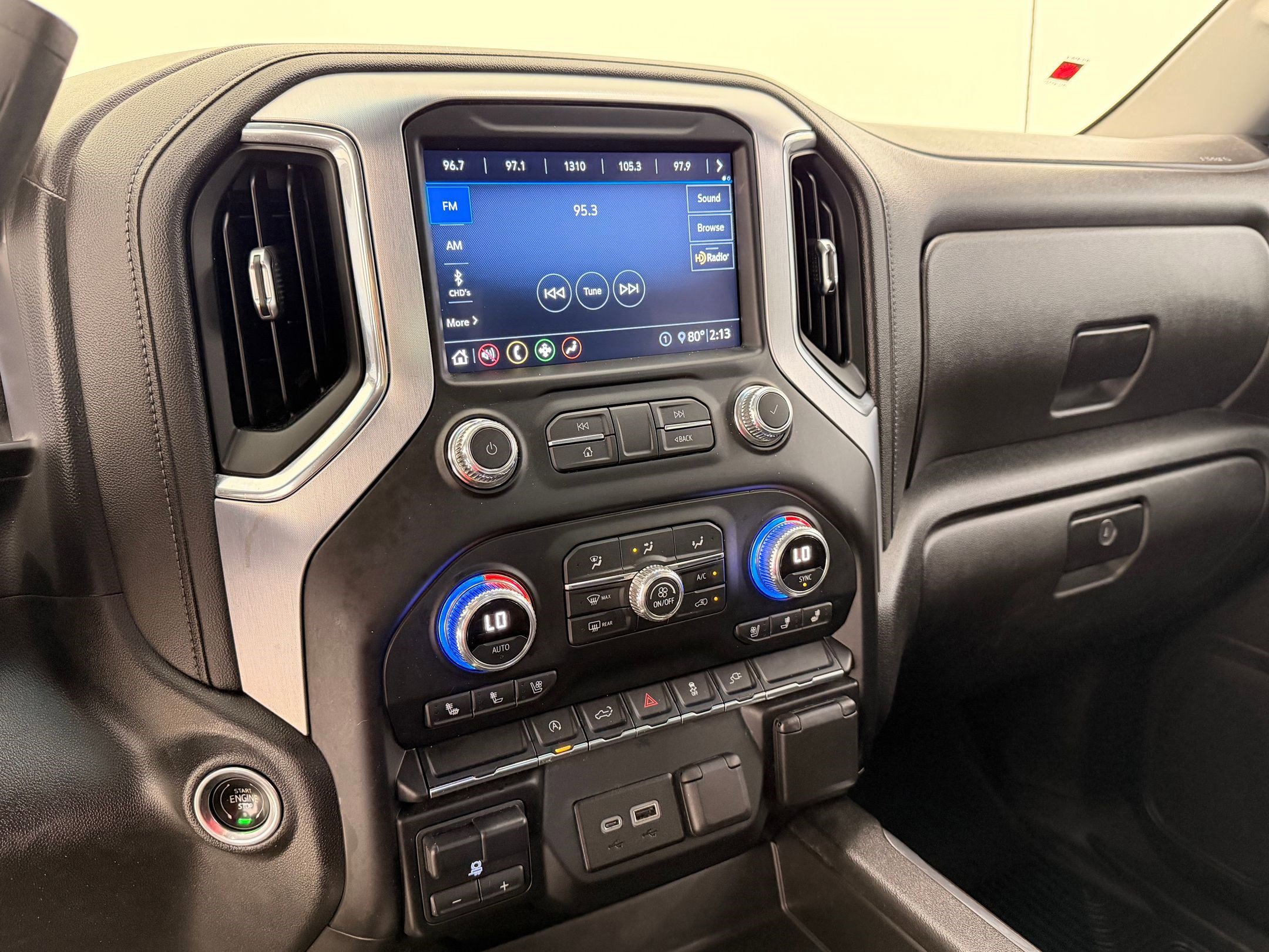 Used 2020 GMC Sierra 1500 SLT image 25