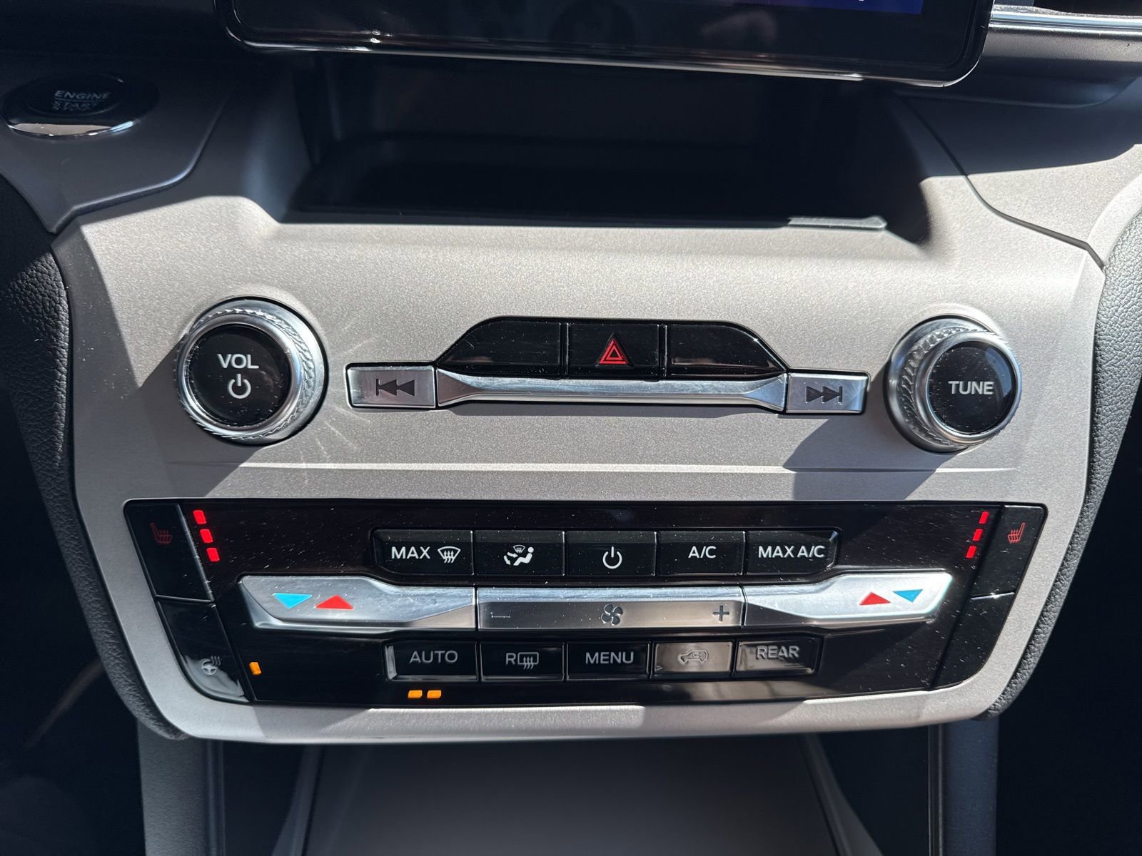 Certified 2023 Ford Explorer XLT w/ Equipment Group 202A image 32