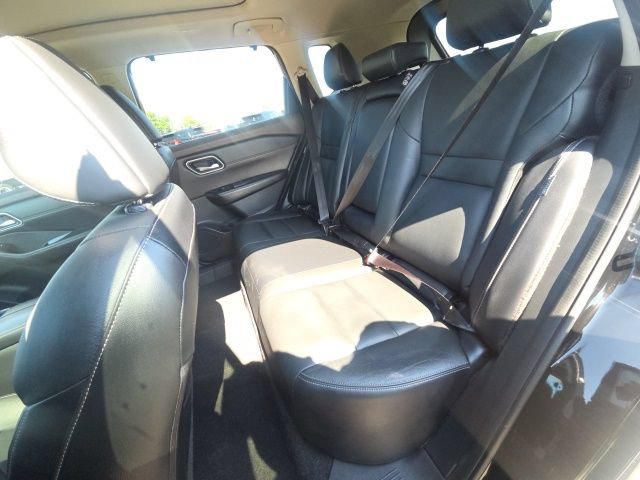 Used 2021 Nissan Rogue SL FWD image 16
