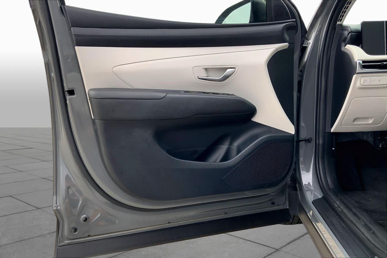 Used 2025 Hyundai Tucson SEL FWD image 22