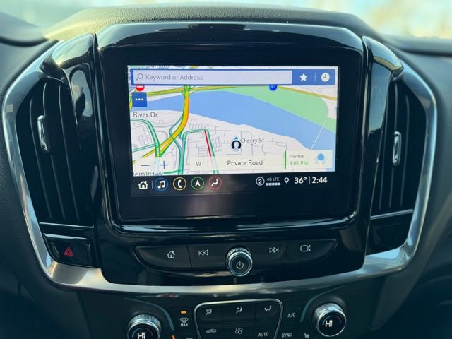 Used 2023 Chevrolet Traverse RS image 22