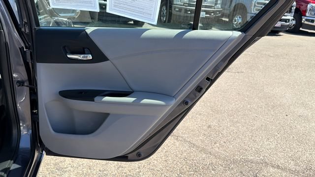 Used 2017 Honda Accord EX-L image 12