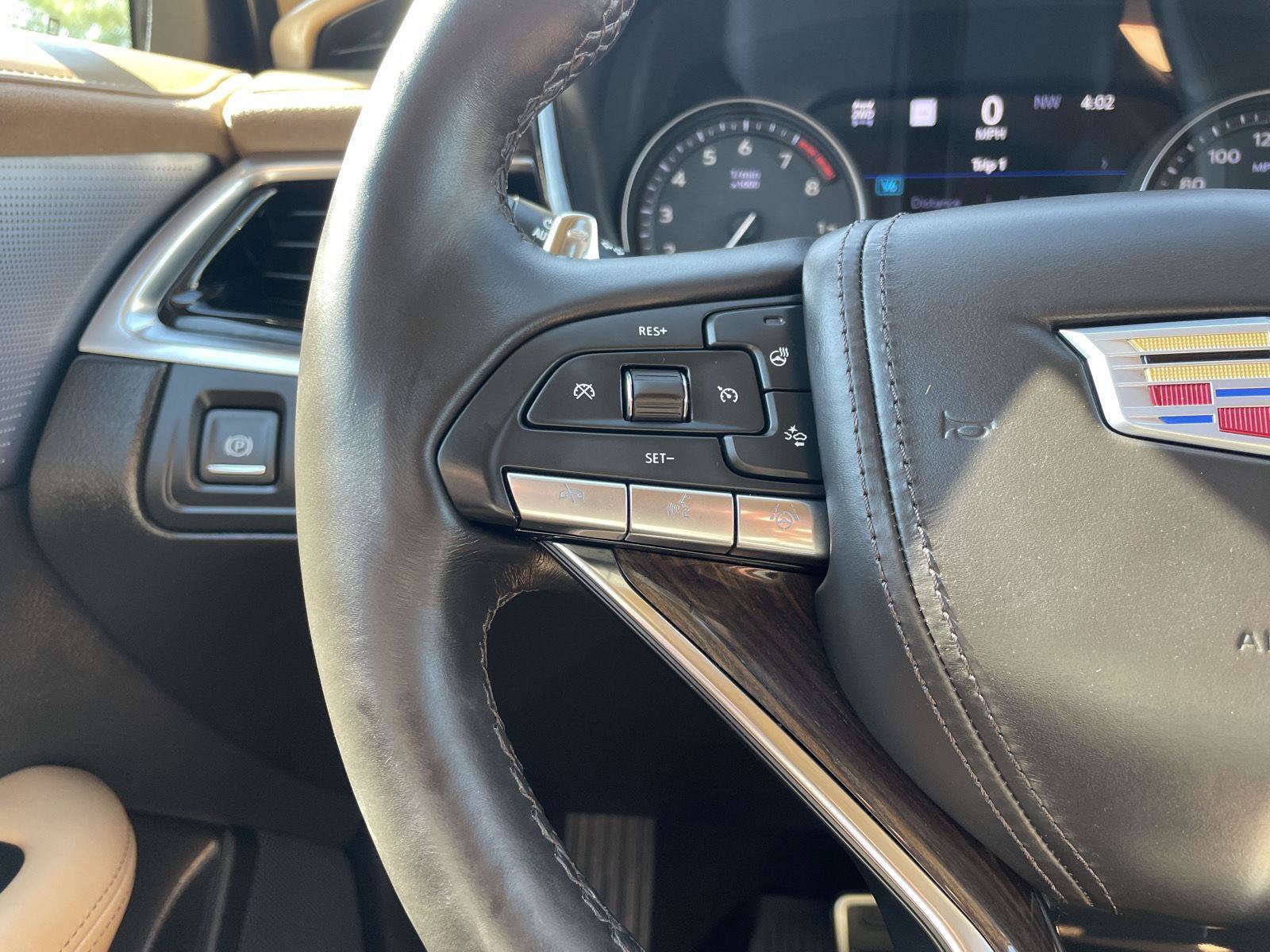 Used 2025 Cadillac XT6 Sport w/ Platinum Package AWD/4WD image 12