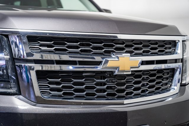 Used 2017 Chevrolet Suburban LT image 13