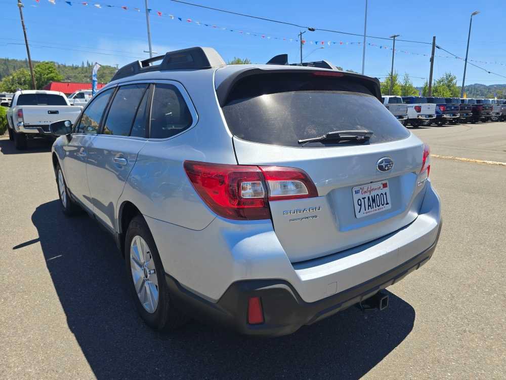 Used 2019 Subaru Outback 2.5i Premium AWD/4WD image 2
