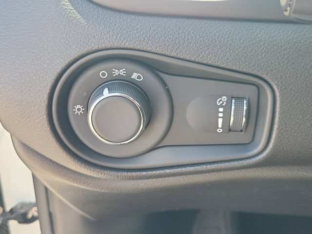 Used 2017 Jeep Renegade Sport w/ Power & Air Group AWD/4WD image 21