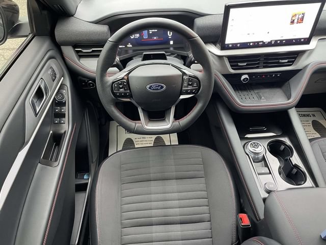 Certified 2025 Ford Explorer ST-Line w/ Premium Package RWD image 13