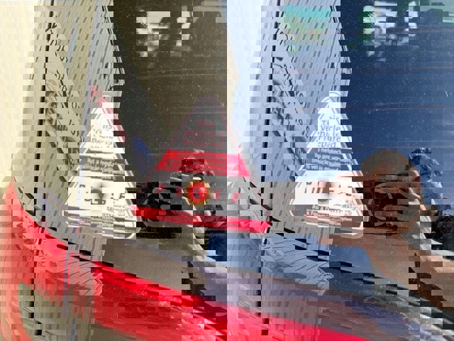 Used 2025 Chrysler Pacifica Limited image 8