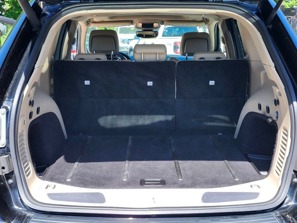 Used 2017 Jeep Grand Cherokee Limited AWD/4WD image 32