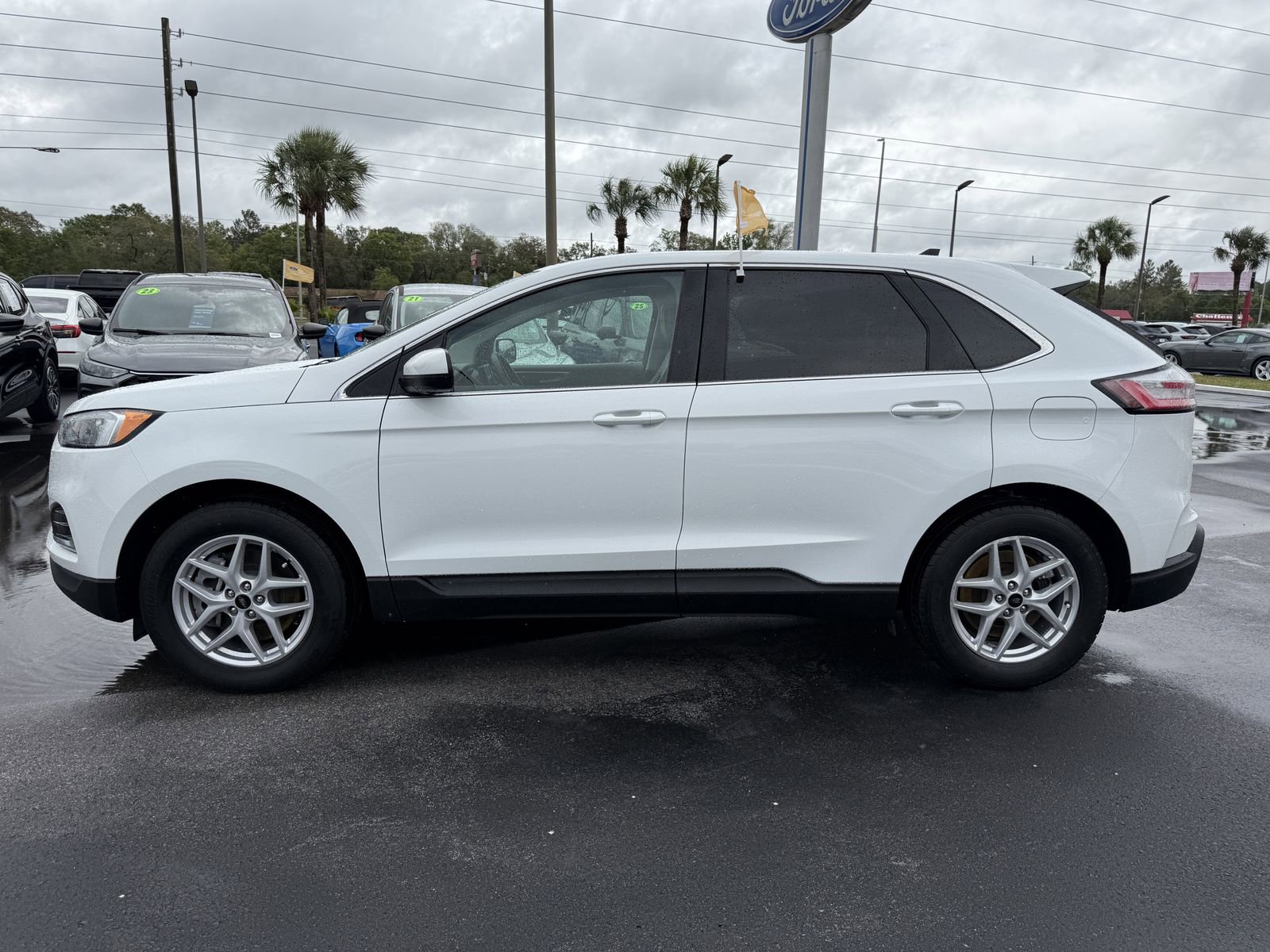 Certified 2024 Ford Edge SEL AWD/4WD image 7