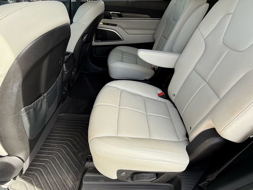 Used 2022 Kia Telluride EX w/ EX Premium Package image 13