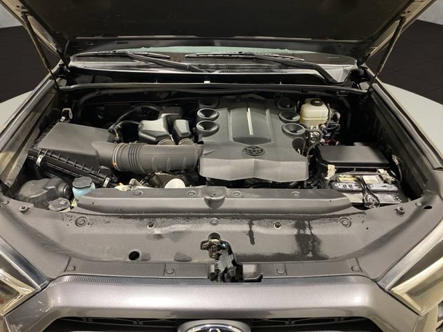 Used 2018 Toyota 4Runner SR5 Premium AWD/4WD image 27