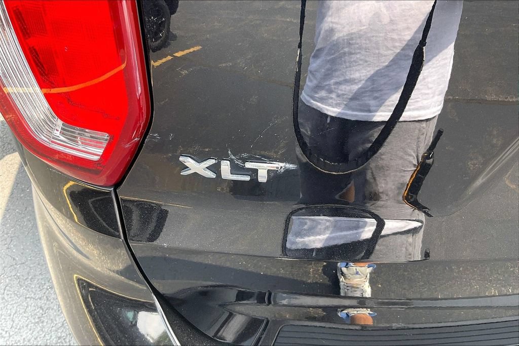 Certified 2019 Ford Explorer XLT w/ Equipment Group 202A AWD/4WD image 7