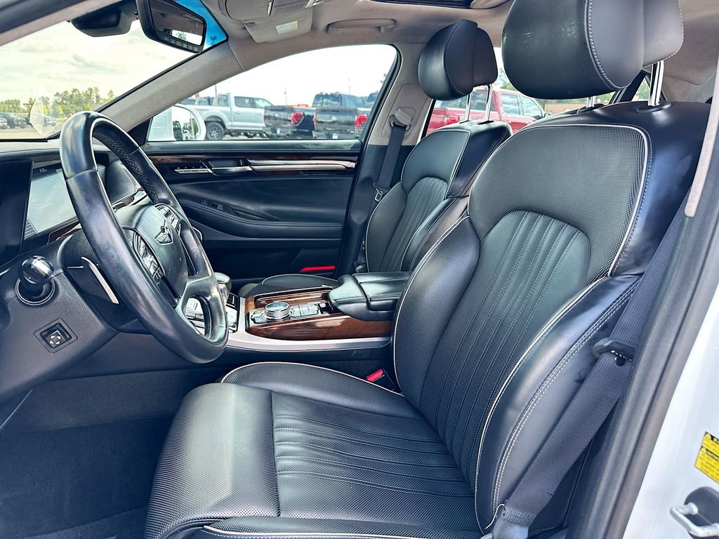 Used 2019 Genesis G90 3.3T Premium RWD image 8
