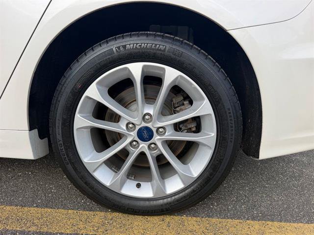 Certified 2020 Ford Fusion Energi Titanium FWD image 14