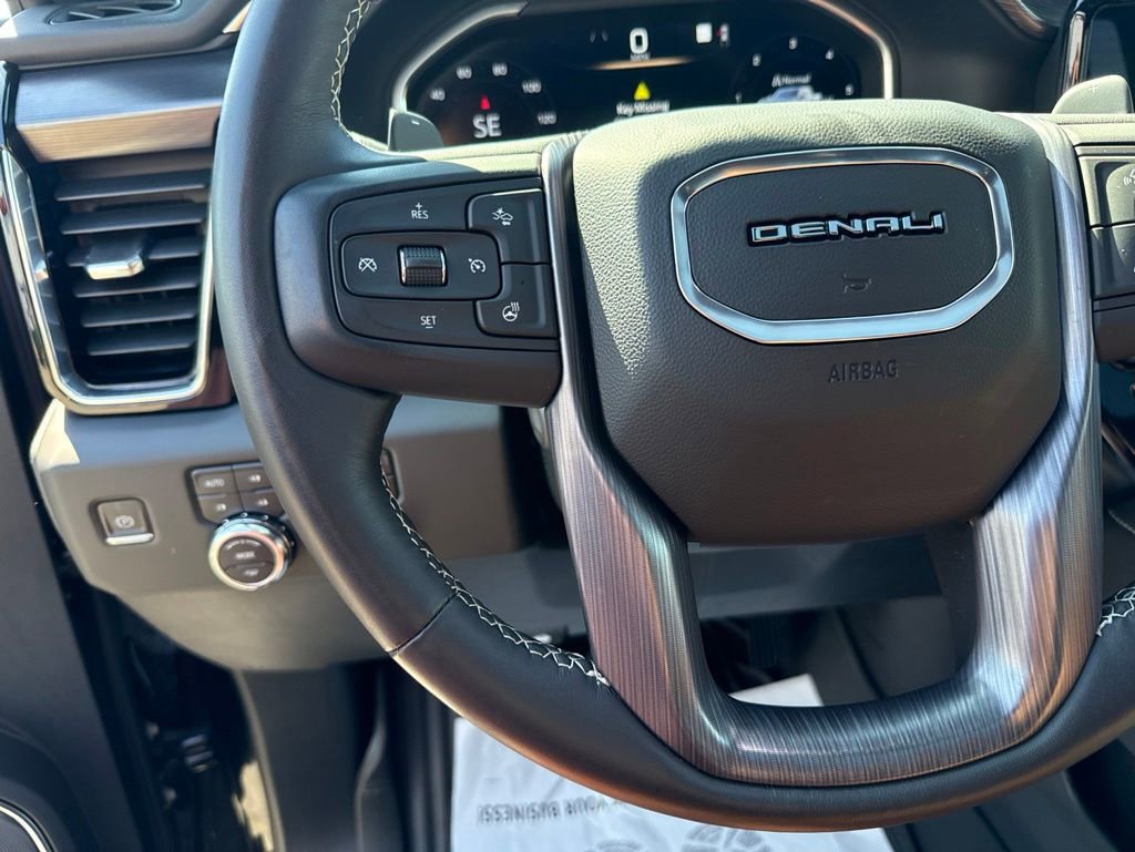 Used 2023 GMC Sierra 1500 Denali Ultimate AWD/4WD image 12