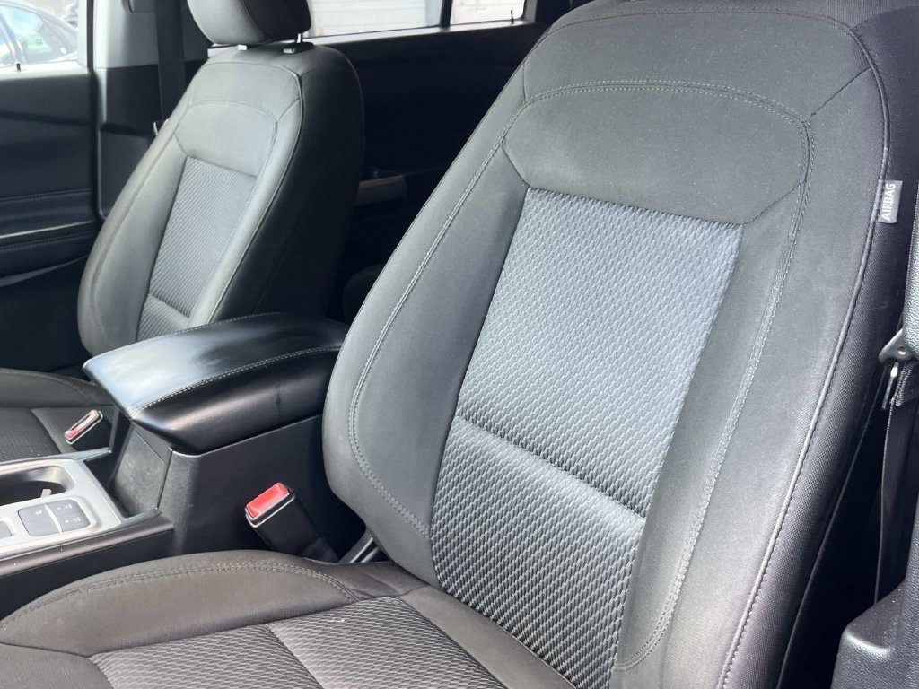 Certified 2022 Ford Explorer XLT RWD image 36