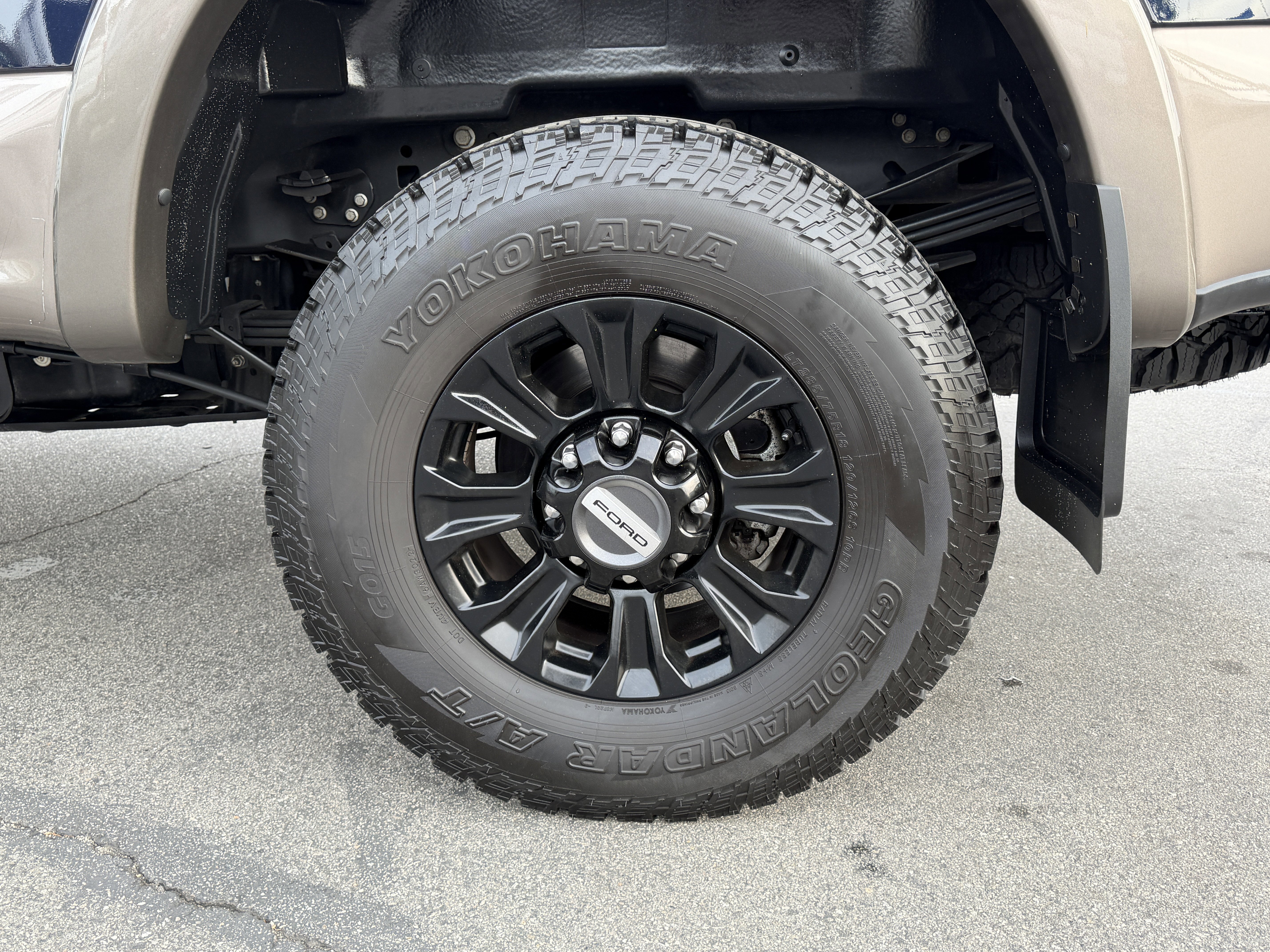 Certified 2022 Ford F350 King Ranch w/ Tremor Off-Road Package AWD/4WD image 9