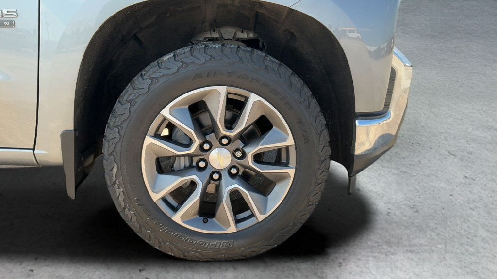Used 2020 Chevrolet Silverado 1500 LT w/ Texas Edition AWD/4WD image 22