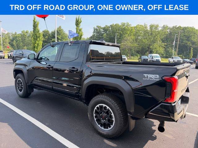 Used 2024 Toyota Tacoma TRD Off-Road AWD/4WD image 10