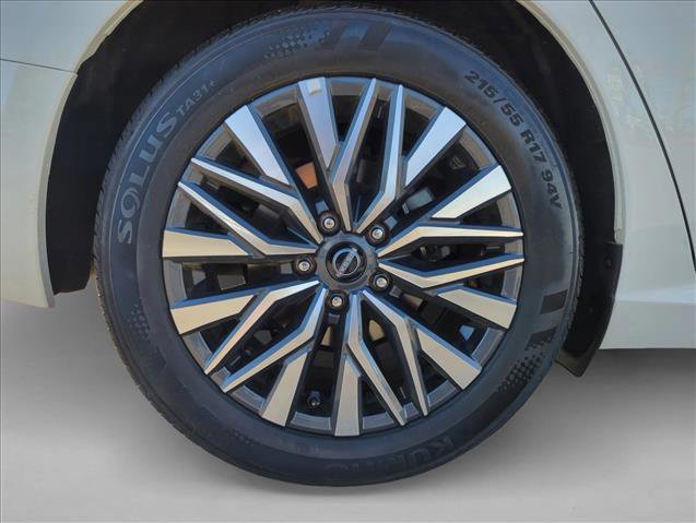 Used 2025 Nissan Altima 2.5 SV FWD image 24