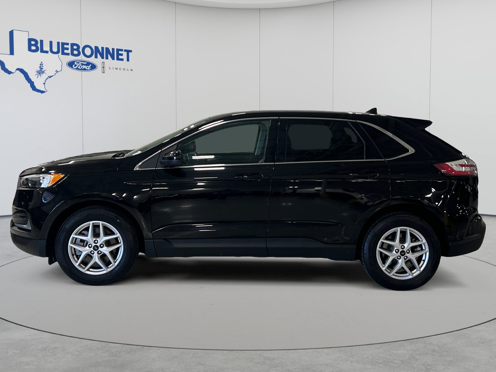 Certified 2024 Ford Edge SEL AWD/4WD image 8