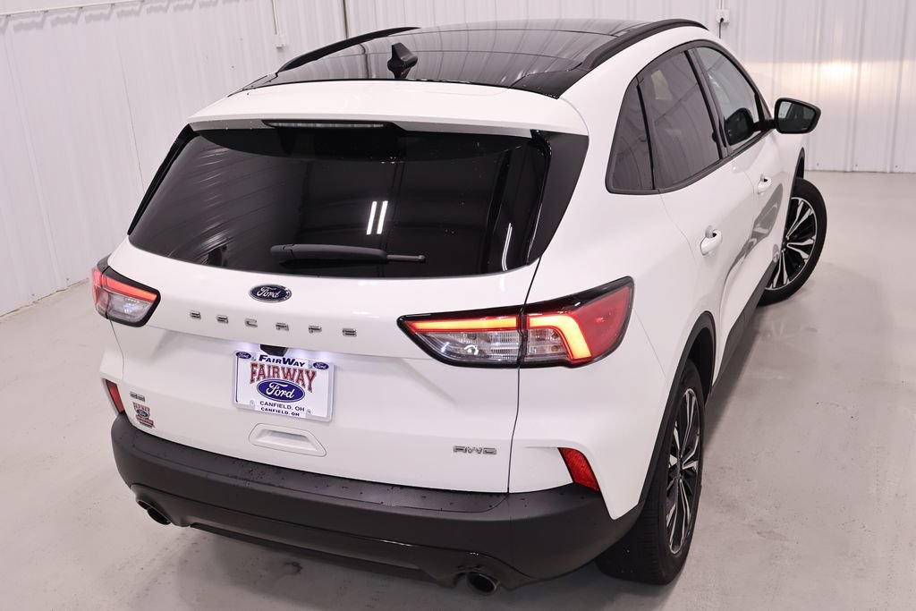 Certified 2022 Ford Escape SE w/ SE Sport Appearance Package AWD/4WD image 42