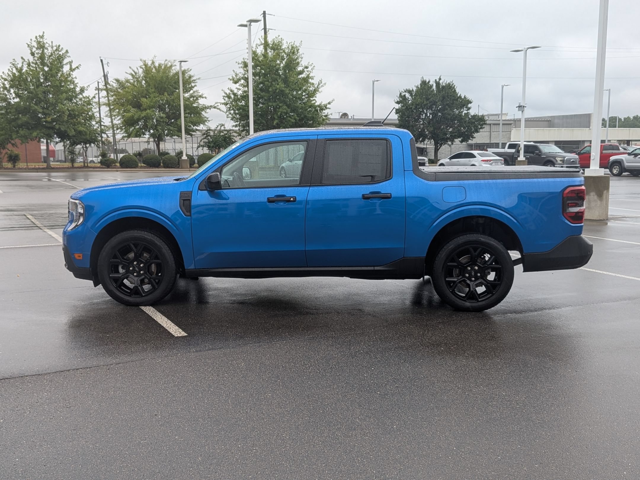 Certified 2025 Ford Maverick XLT w/ XLT Luxury Package AWD/4WD image 7