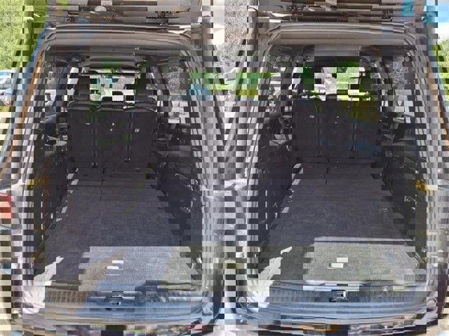 Used 2023 Jeep Wagoneer L Series III w/ Preferred Equipment Group image 19