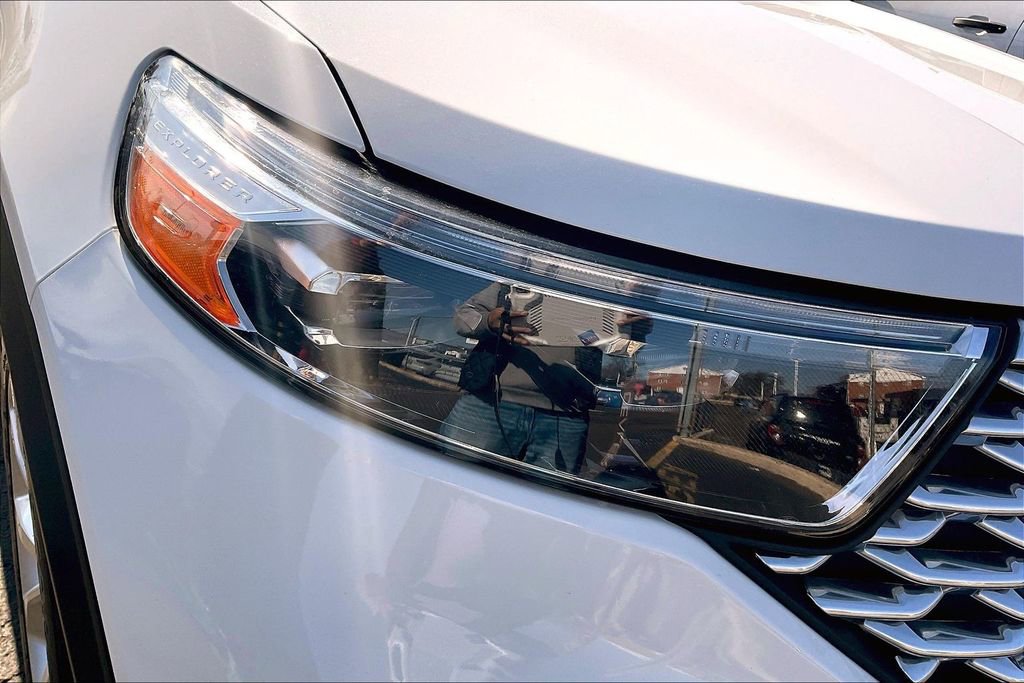 Certified 2023 Ford Explorer Platinum w/ Technology Package image 26