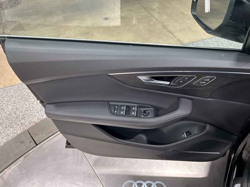 Used 2023 Audi Q8 Premium Plus AWD/4WD image 15