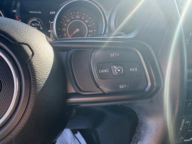 Used 2022 Jeep Gladiator Sport AWD/4WD image 18