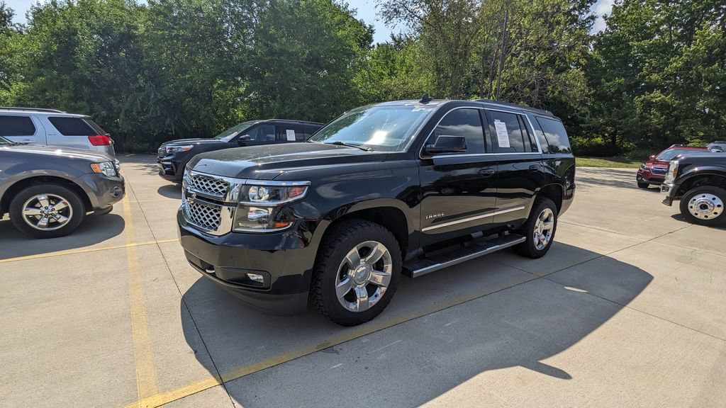 Used 2019 Chevrolet Tahoe LT w/ LT Signature Package AWD/4WD image 7