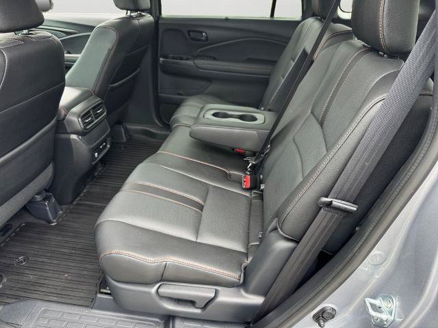 Used 2025 Honda Passport TrailSport image 11
