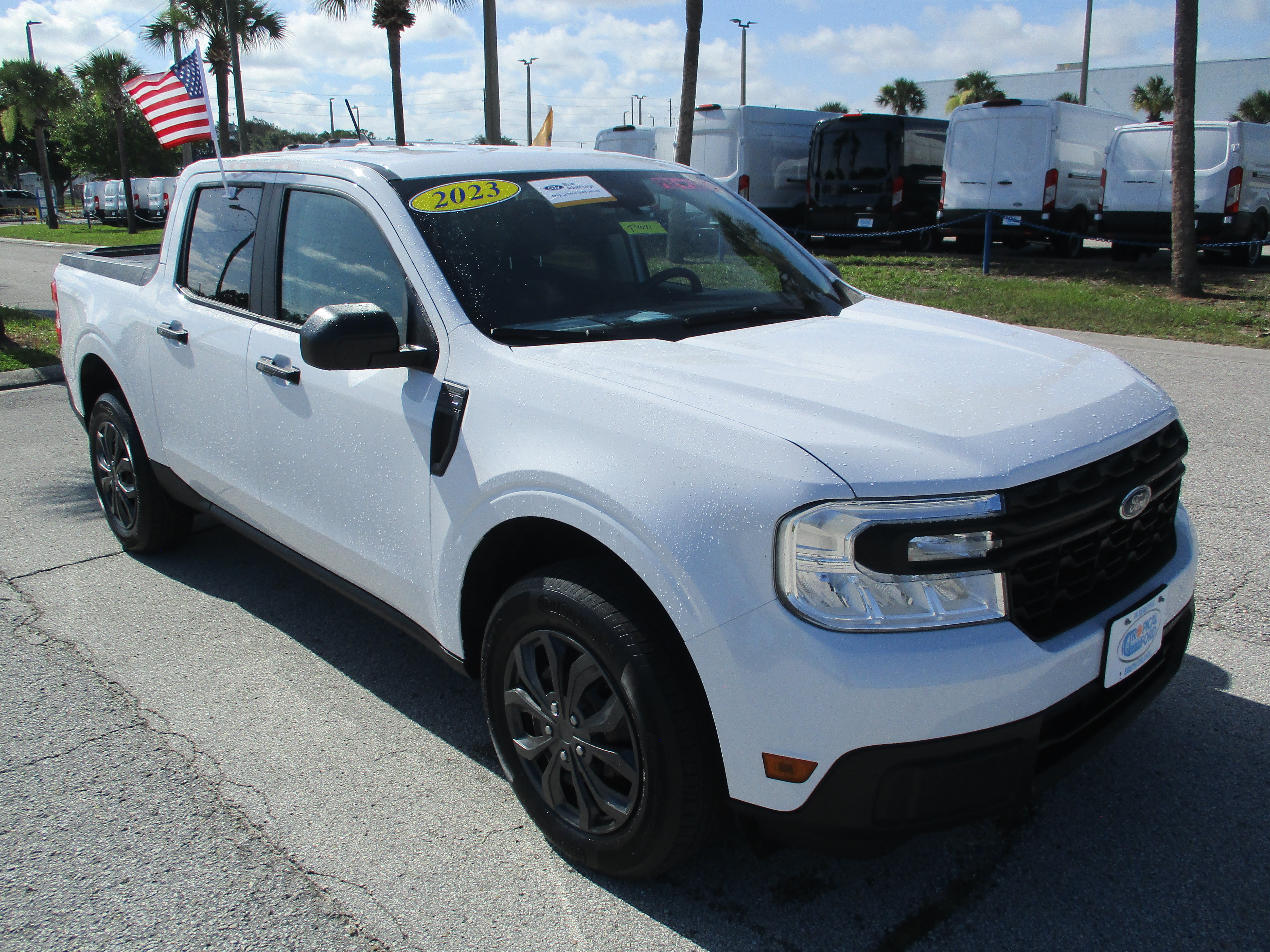 Certified 2023 Ford Maverick XL FWD image 1